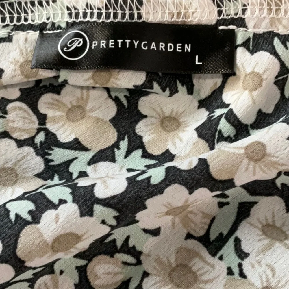 Pretty Garden Floral Halter Maxi Dress Size Large